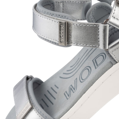 WODEN Line Metallic Sandals 039 Silver
