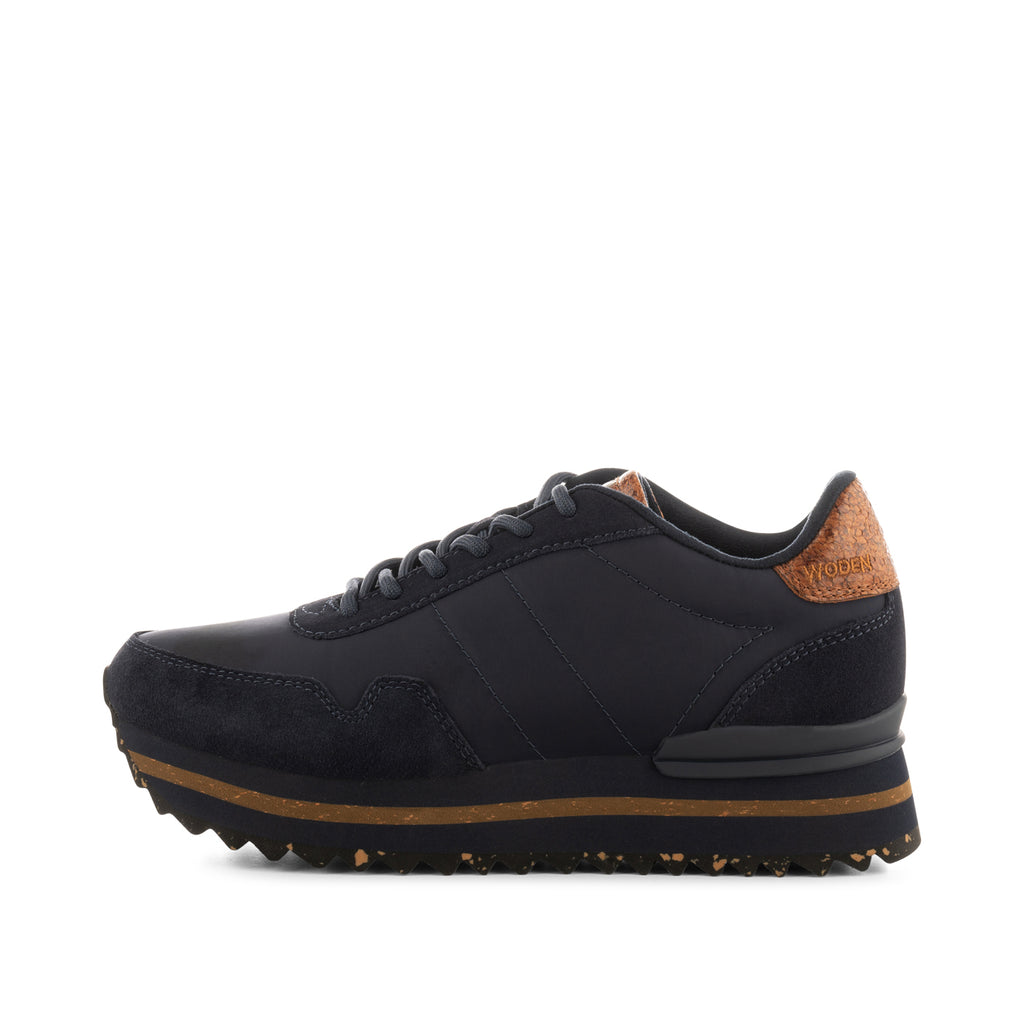 Nora III Leather Plateau Dark Navy Koop online bij WODEN